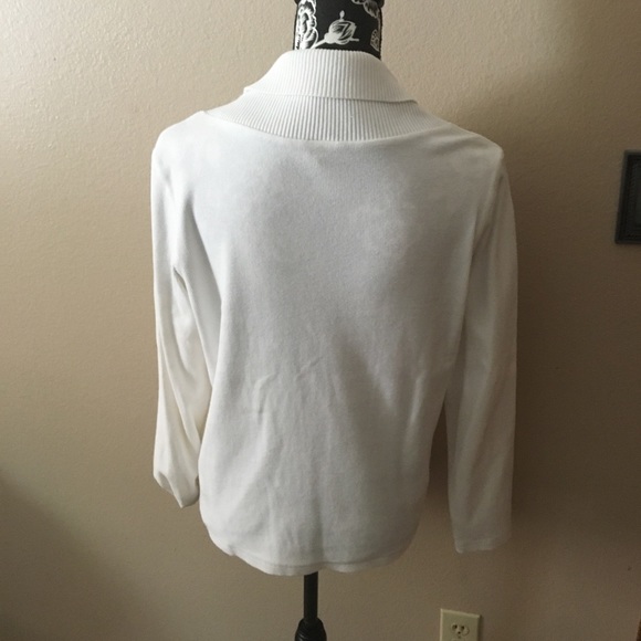 RAFAELLA XL WHITE WITH BRUSHED NICKEL BUTTON DOWN 95% COTTON CARDIGAN - Picture 4 of 10